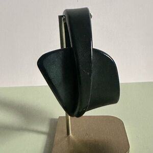 Chic Black Geometric Bracelet